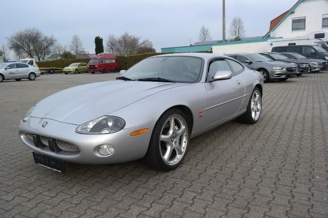 Jaguar XKR 4,2 Coupe Rentnerfahrzeug