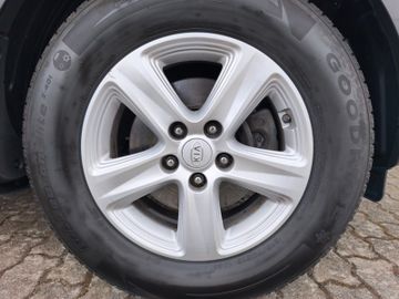 Kia Sportage Attract 2WD*Klima*AHK*Alu*6.Gang*