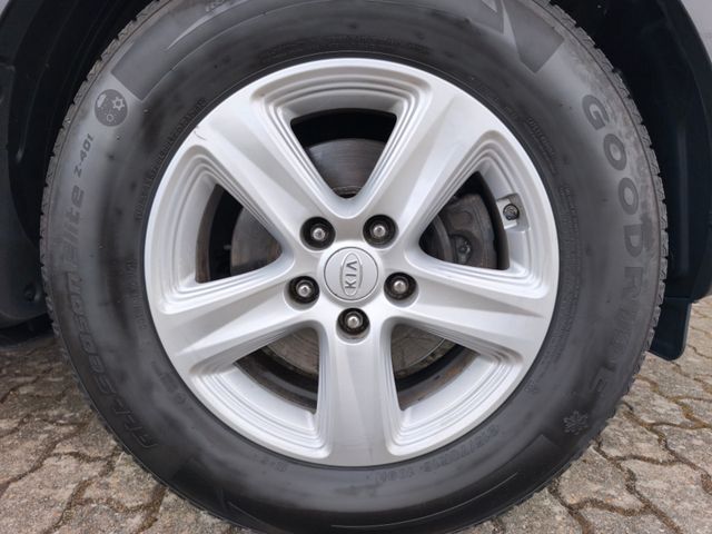 Kia Sportage Attract 2WD*Klima*AHK*Alu*6.Gang*