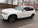 BMW X1 20 d xDrive/4X4/LEDER/PANORMA/XENON/AHK - gebrauchte BMW X1 aus dem Jahr 2012