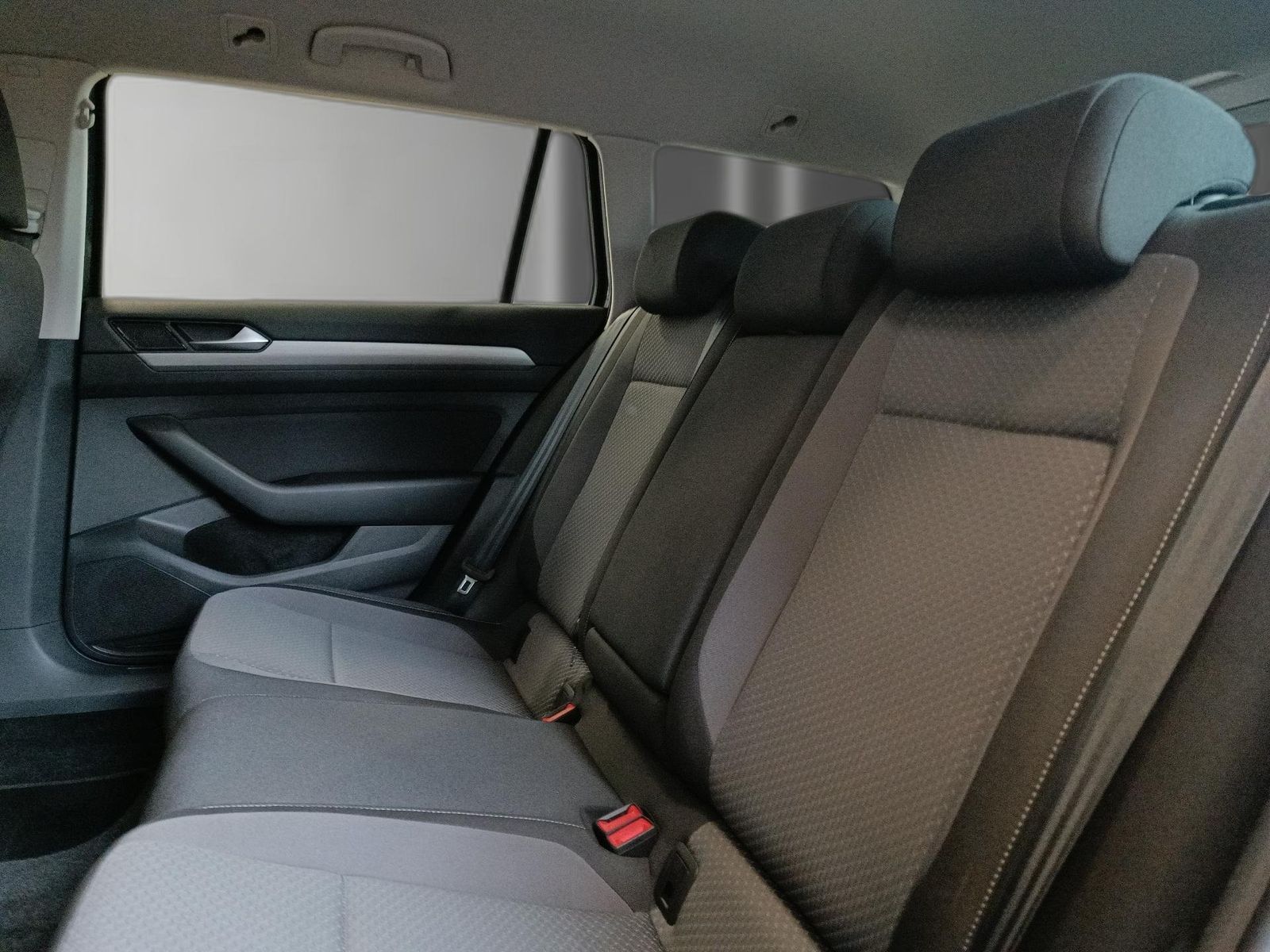 Volkswagen Passat Variant - Bild 18