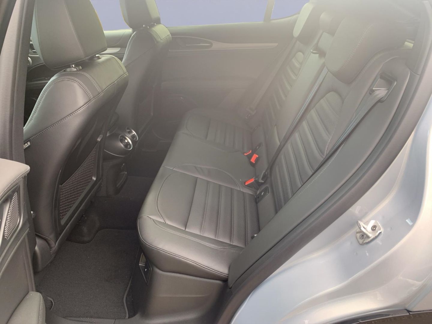 Alfa Romeo Stelvio - Bild 13