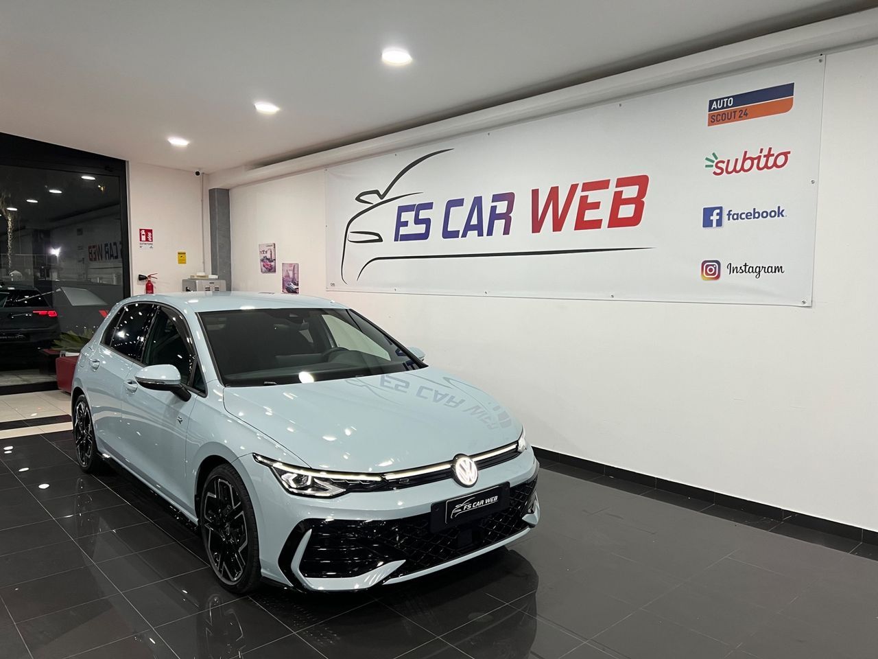Volkswagen VOLKSWAGEN GOLF 8.5 2.0 TDI DSG R-Line Plus 150