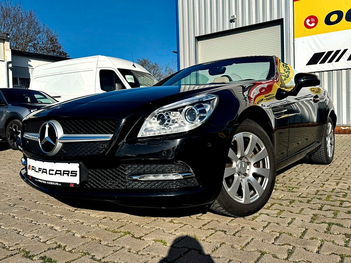 Mercedes-Benz SLK 200 BlueEFFICIENCY/1 HAND/VOLL SHEFT/