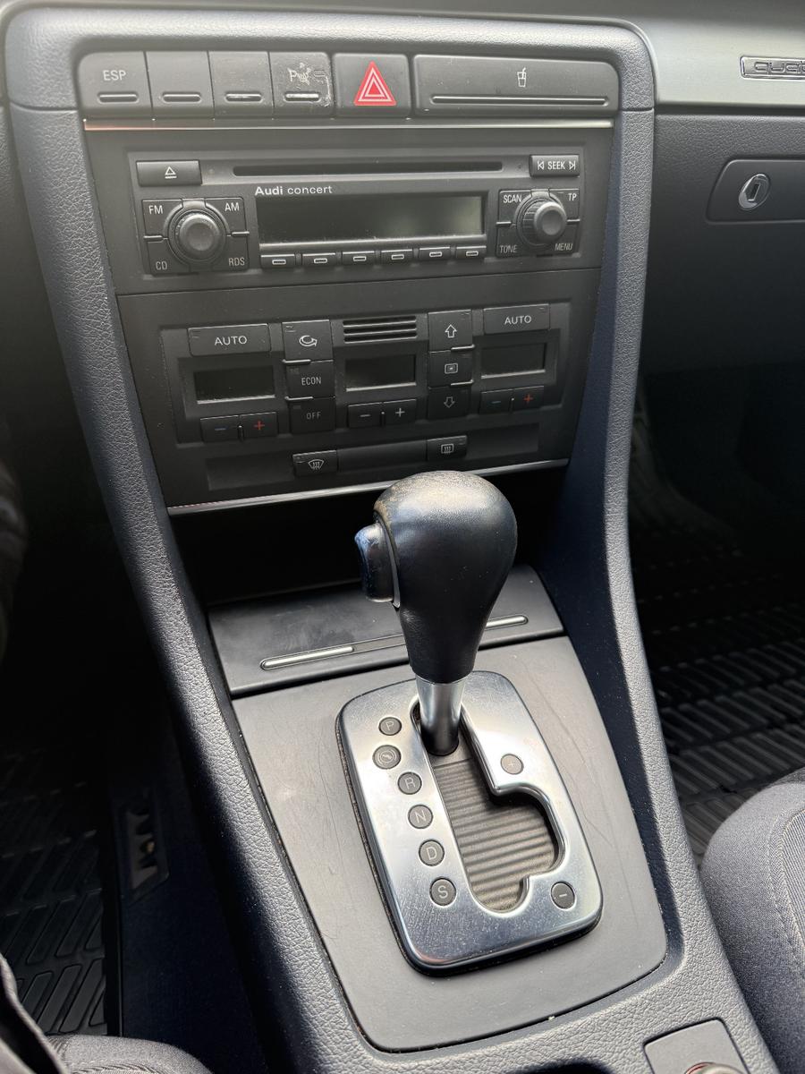 Audi Quattro 2005 — photo 11