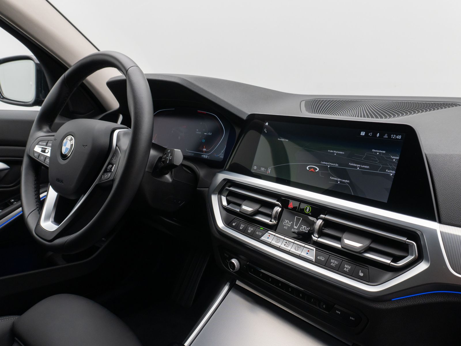 Fahrzeugabbildung BMW 320d Sport Line Kamera DAB HiFi Lordos Alarm LED
