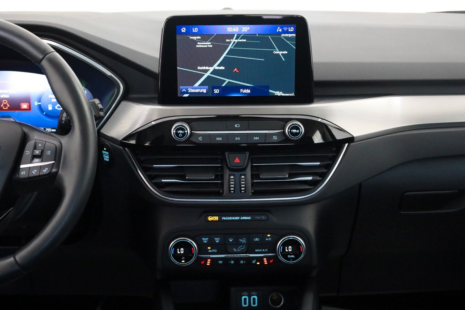 Fahrzeugabbildung Ford Kuga Plug-In Hybrid Titanium,Navi,LED,ACC,Kamera