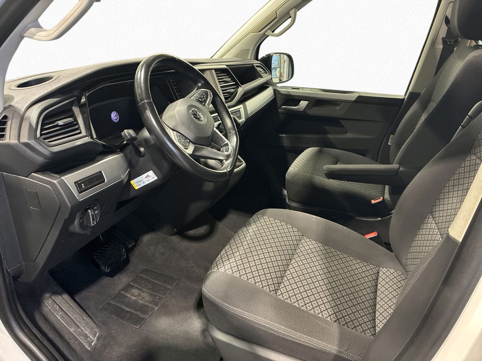 Volkswagen T6 California Beach Edition 4M Digital Cockpit foto 13