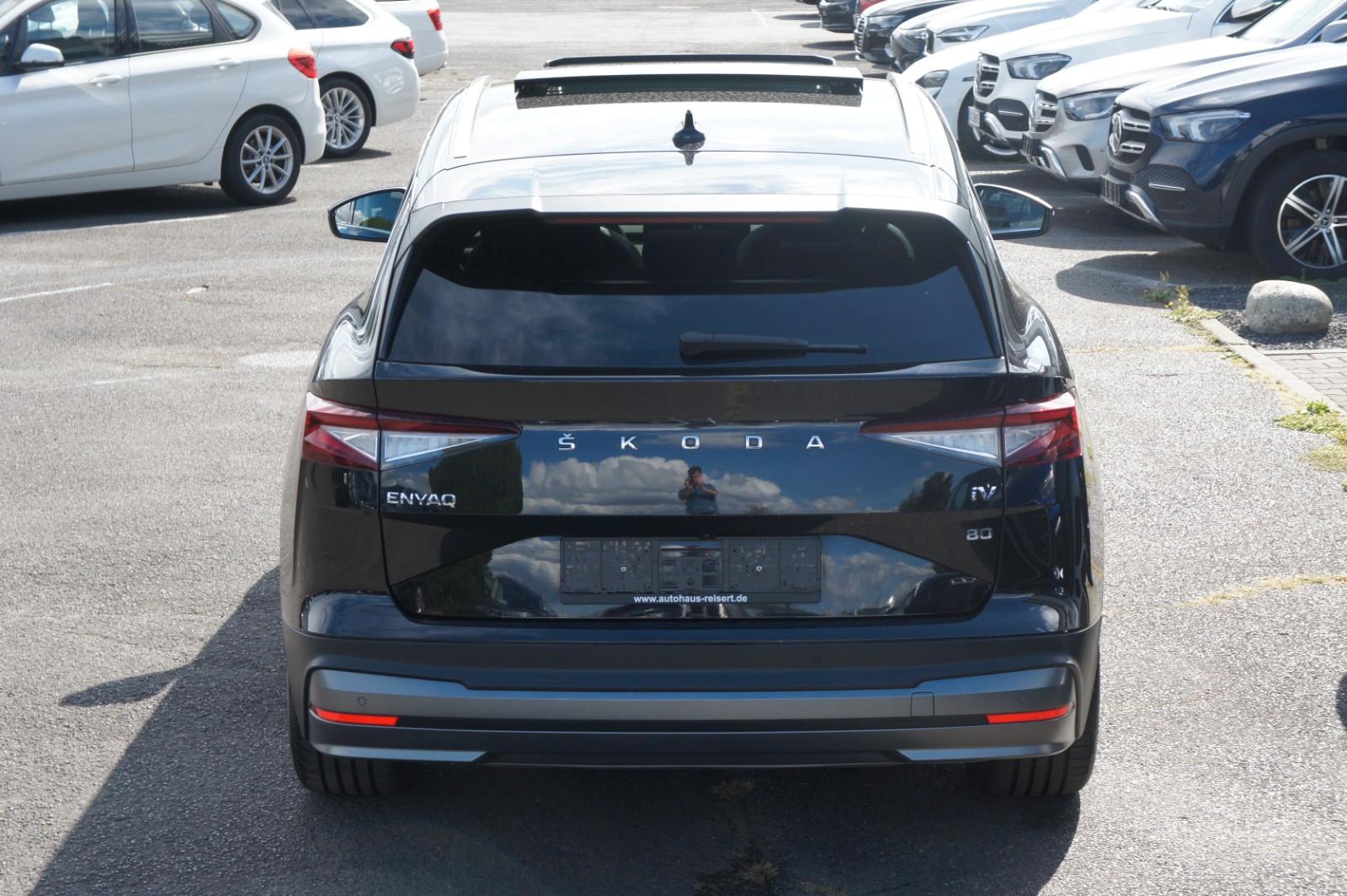 Skoda Enyaq 80 Suite*9 PAKETE*DRIVE+*AHK*PANO*W-PUMPE