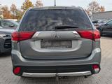 Mitsubishi Outlander 2.2 DI-D Plus 4WD 7-SITZE*AHK*KAM*KLIM - Mitsubishi Outlander mit Diesel-Antrieb: Geländewagen, 2.2