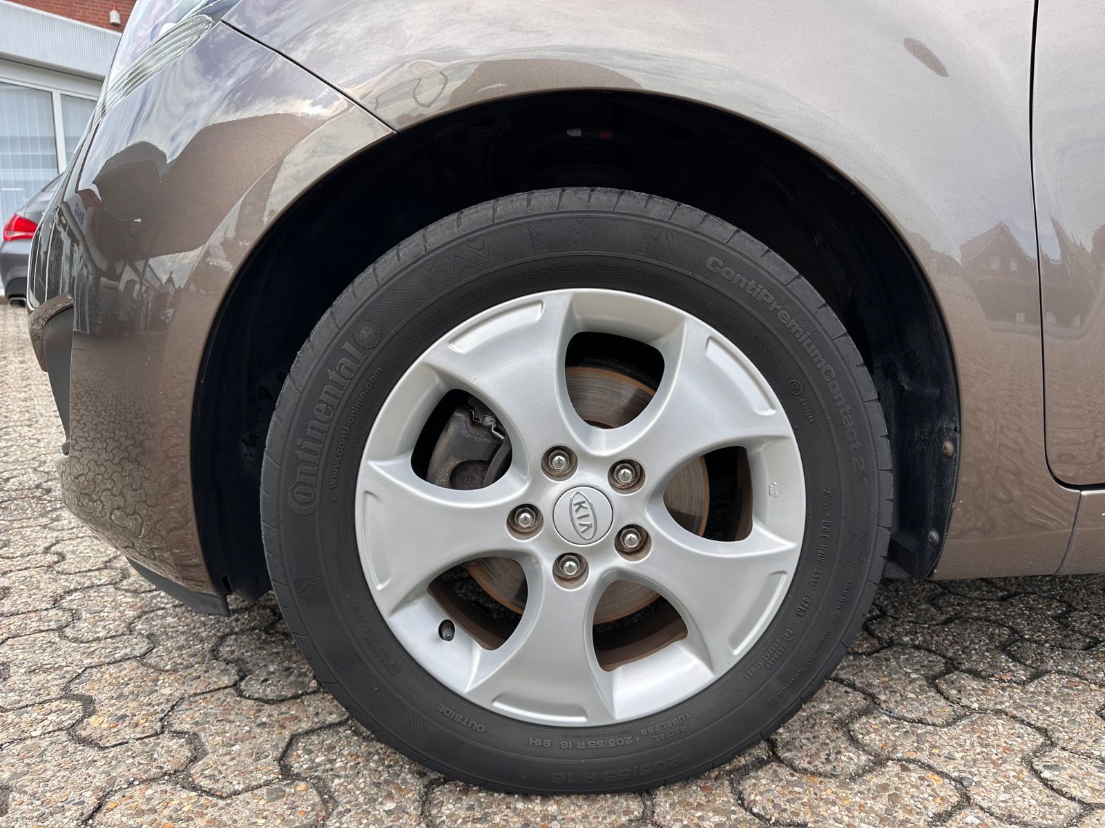 Fahrzeugabbildung Kia Venga 1.4 FIFA World Cup Edition SHZG/BT/Keyless