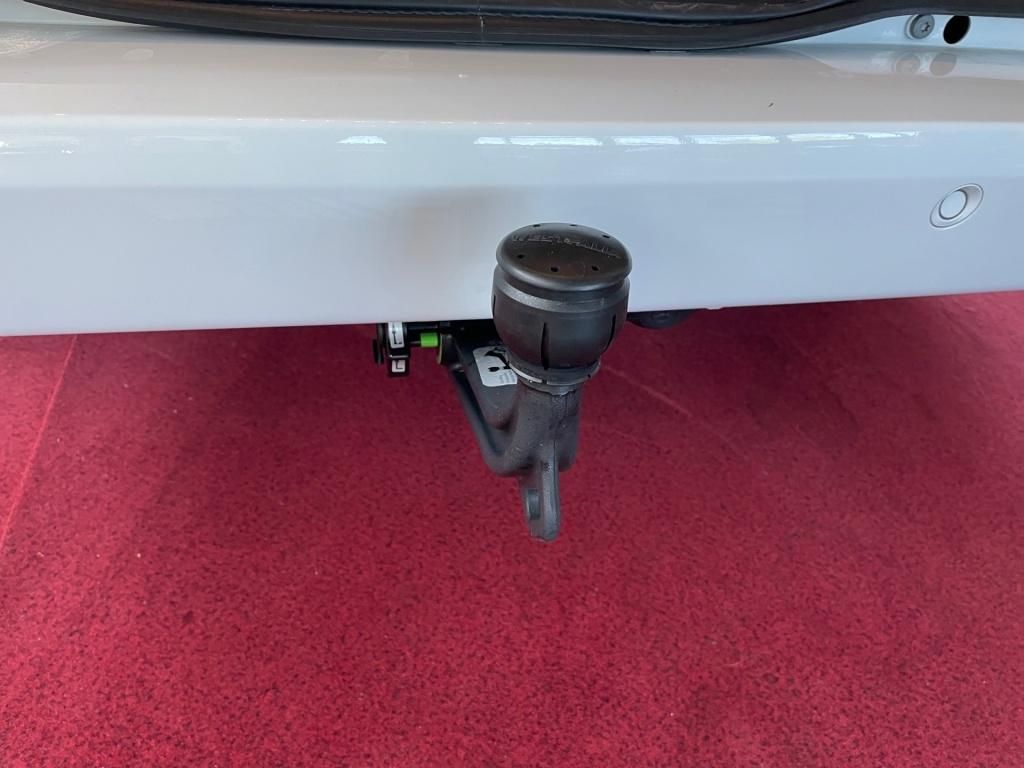 Fahrzeugabbildung Mercedes-Benz Vito 114 Kasten lang 4x4 AHK, LED, Distronic