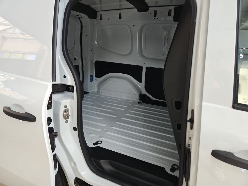 Fahrzeugabbildung Mercedes-Benz Citan 108 Kasten BASE Standard Klima PTS hi.