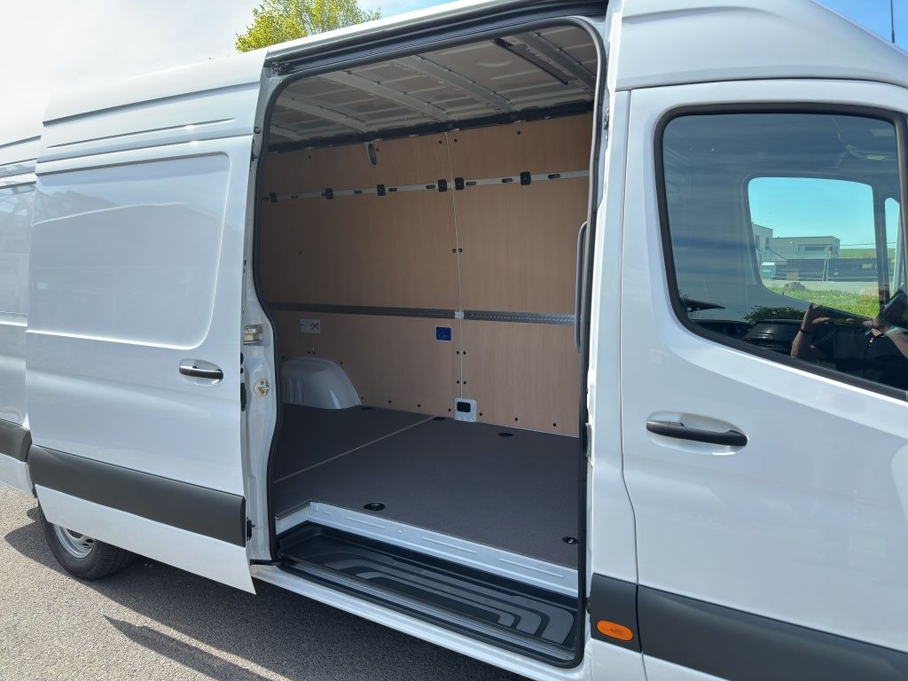 Fahrzeugabbildung Mercedes-Benz Sprinter 315 CDI Kasten PRO Hochdach Lang AHK