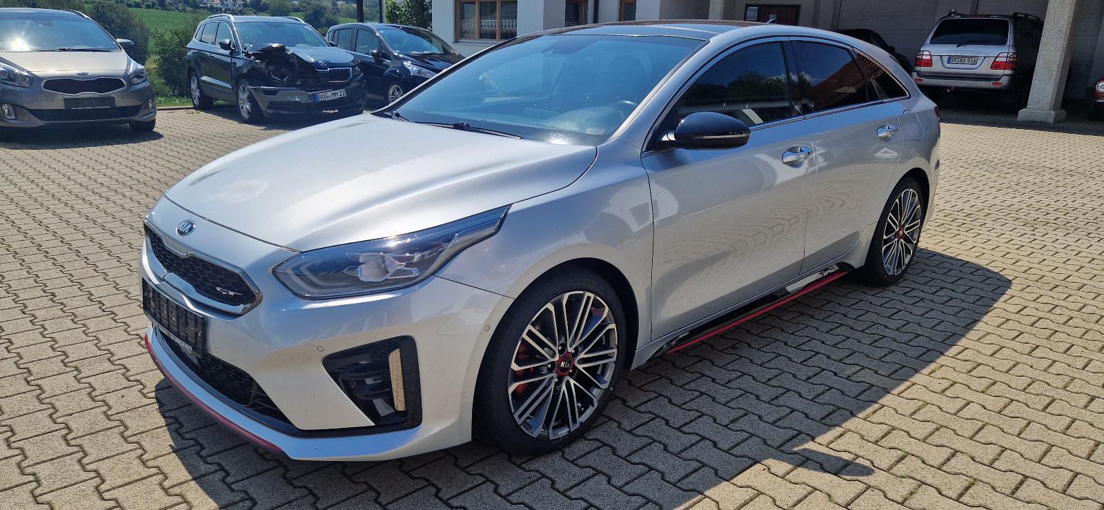 Kia pro cee'd / ProCeed