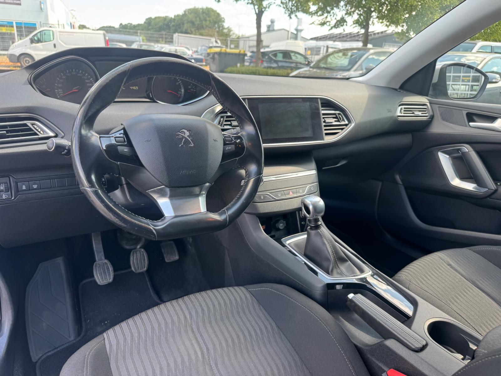 Peugeot 308 SW Active 1.2 2.Hand*Navi*Scheckheft*Top