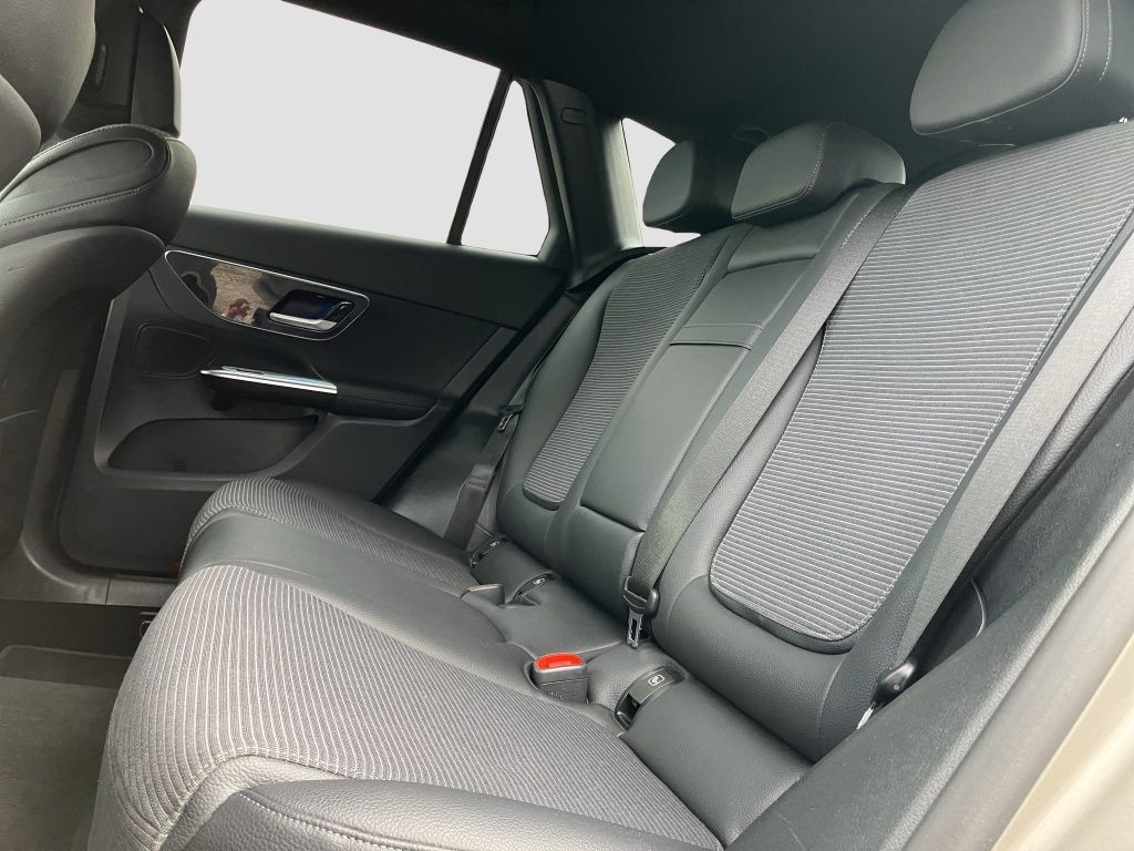 Fahrzeugabbildung Mercedes-Benz GLC 300 e 4M AVANTGARDE*AHK*360°KAM*DIGIT-LIGHT