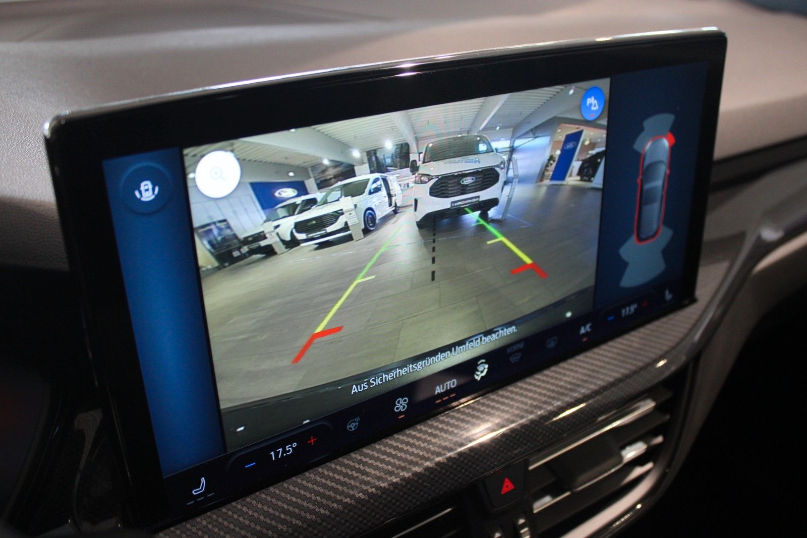 Fahrzeugabbildung Ford Focus ST-Line X Automatik PANODACH + 18 ZOLL