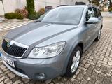 Skoda Octavia 1.8 TSI 4x4 Scout Combi Scout - Skoda aus 2012: Scout
