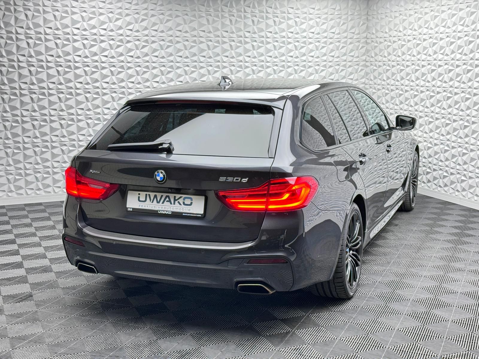 Fahrzeugabbildung BMW d*XDR*M-PAKET*H&K*STANDHZ*MASSAGE*360°HUD*AHK