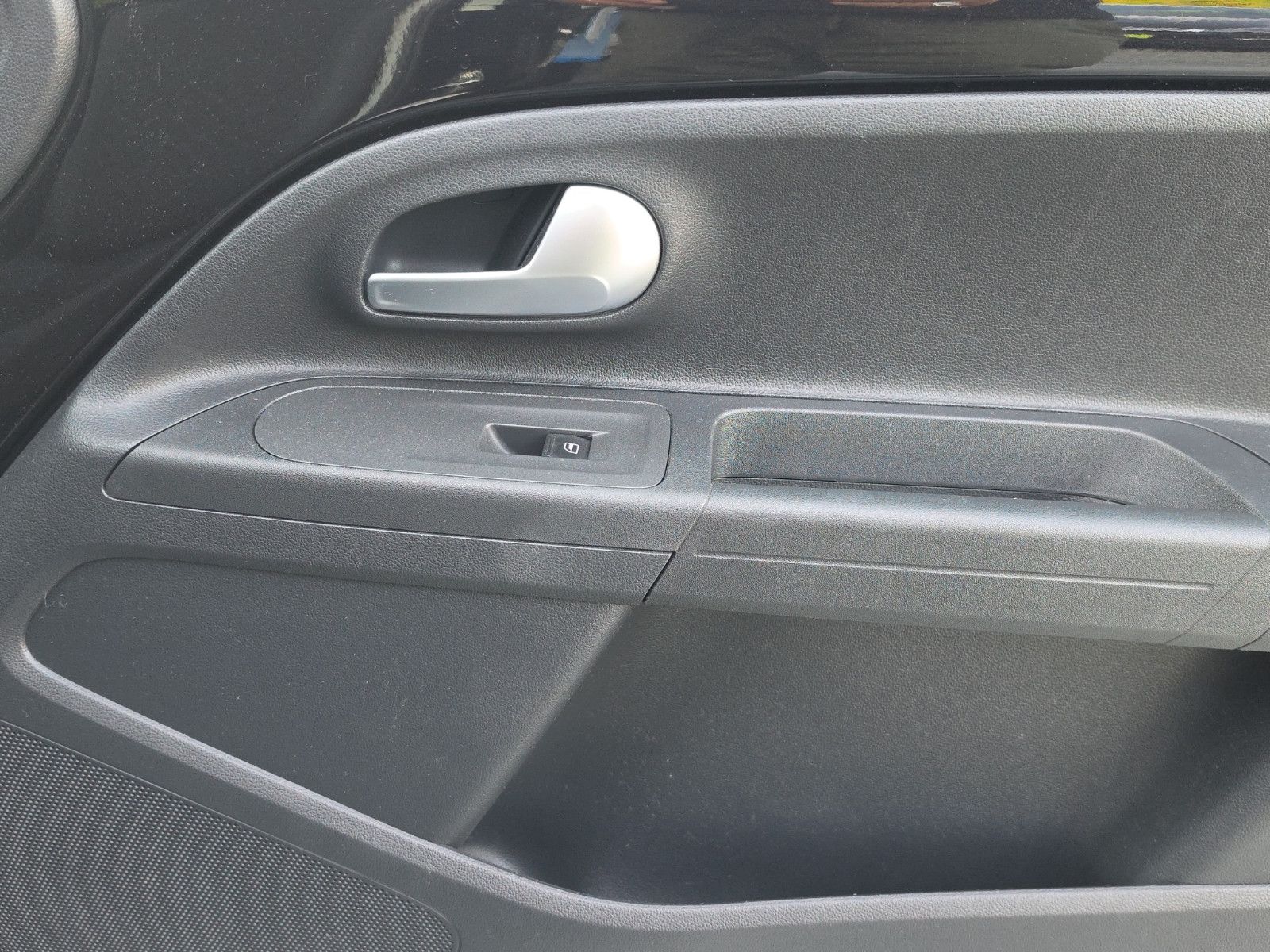 Fahrzeugabbildung Volkswagen up! join up! Start-Stopp Panorama-Dach