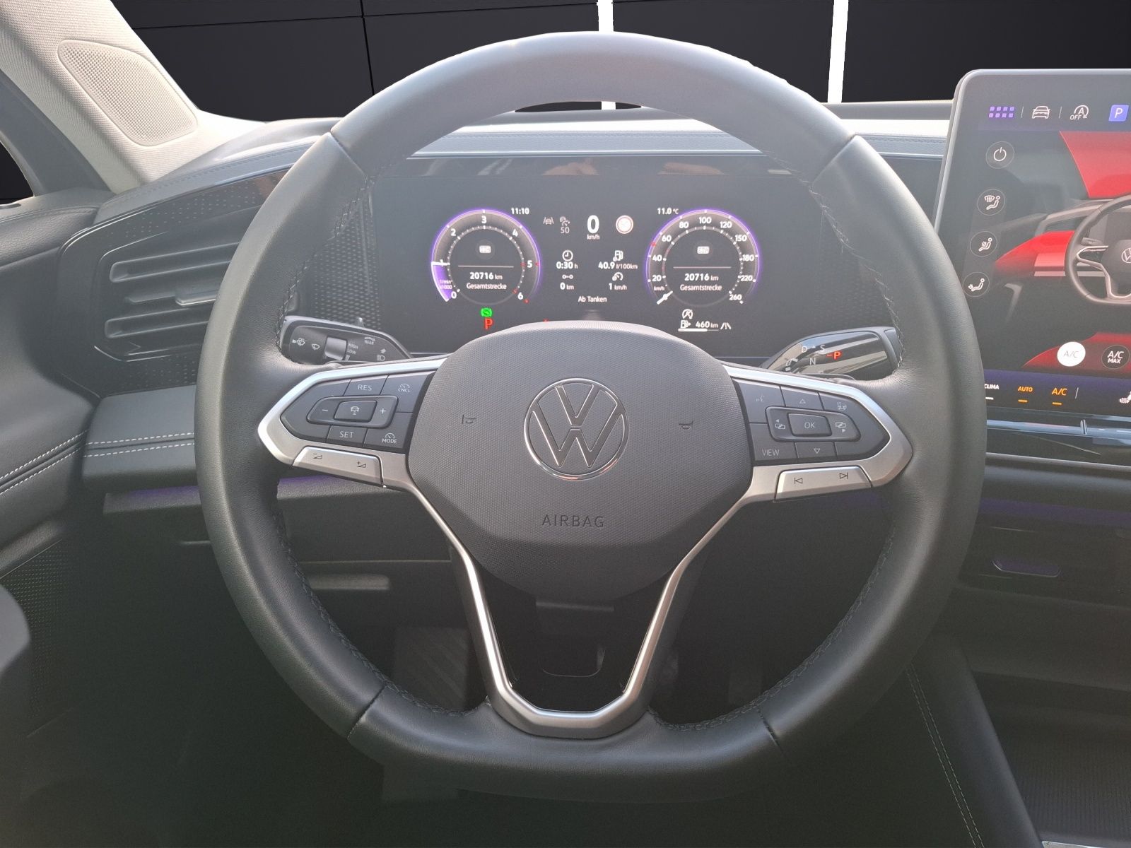 Fahrzeugabbildung Volkswagen Tiguan TDI DSG Life LED ACC AHK HuD NAVI PDC SHZ