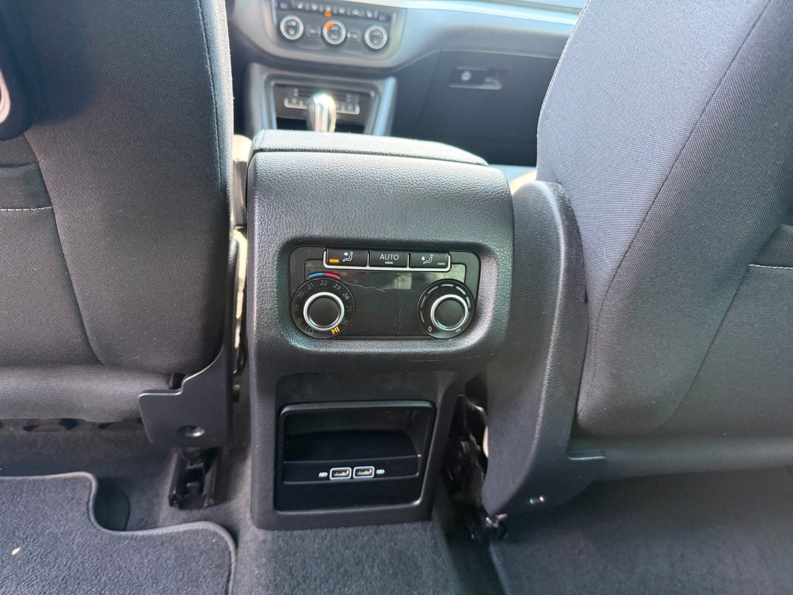 Fahrzeugabbildung Volkswagen Sharan Comfortline Automatik 7. Sitzer