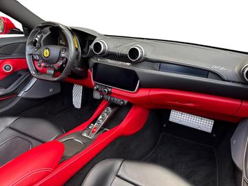 2018 Ferrari PORTOFINO — миниатюра 16