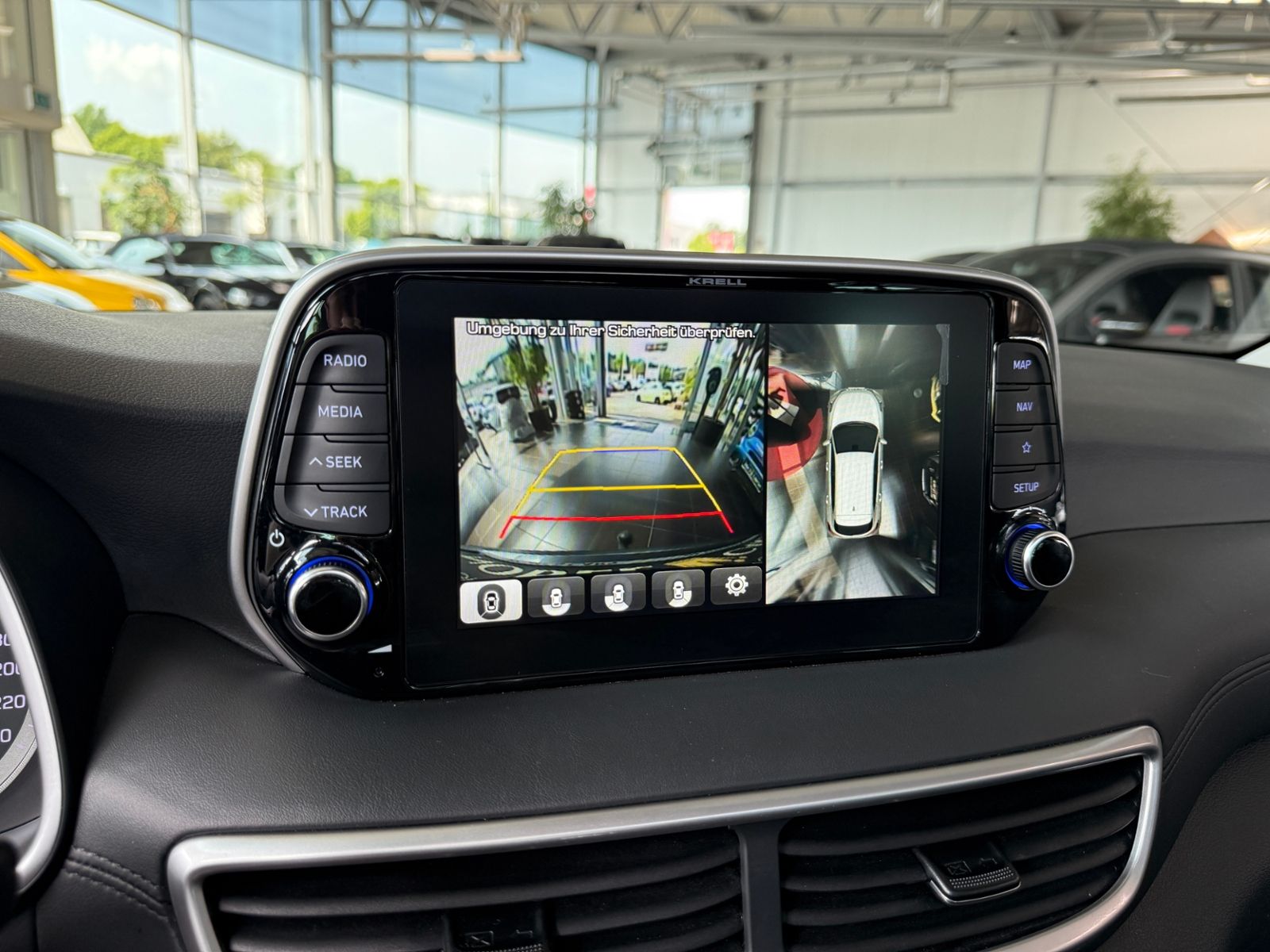 Fahrzeugabbildung Hyundai TUCSON Premium 4WD PANO AHK LED LEDER