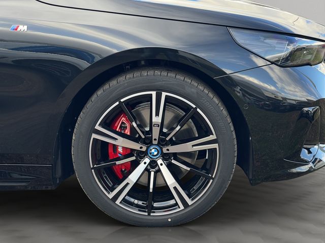 Foto Nummer 15: BMW 550e xDrive