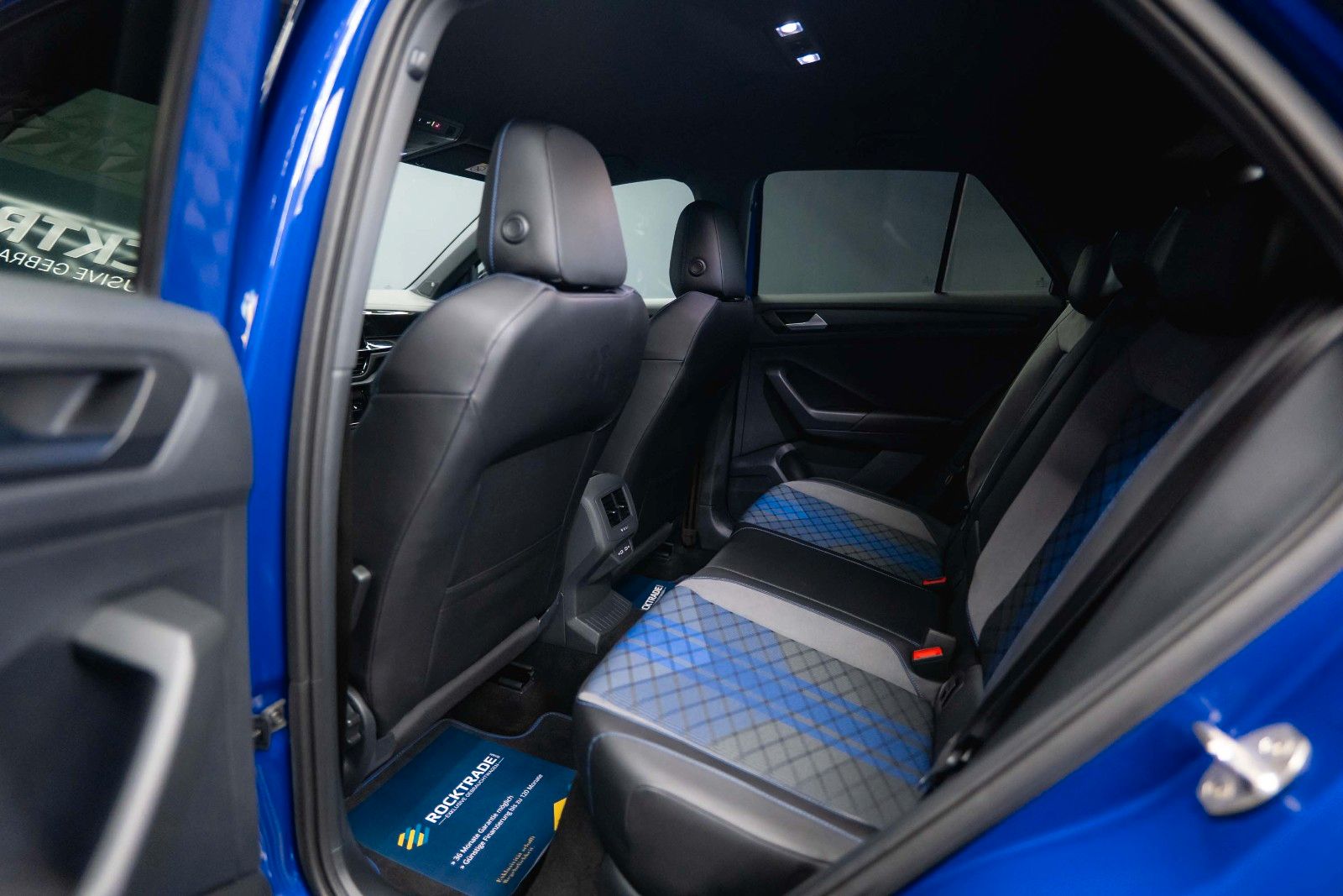 Fahrzeugabbildung Volkswagen T-Roc R 4Motion Black Design *ACC*Matrix*DAB+*