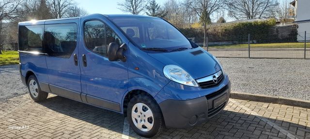 Opel Vivaro Aus 1 Hand.Wenig Gelaufen.Euro5.Lang