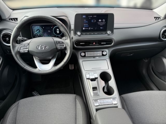 Fahrzeugabbildung Hyundai KONA Trend Elektro 2WD +KLIMA+CARPLAY+RFK+SHZ+UV