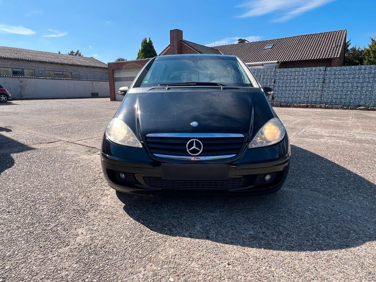 Mercedes-Benz A180 2006 — engine 109 HP (80kW)