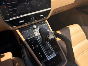 Porsche Cayenne - 7
