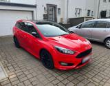 Ford Focus ST-Line Turnier - 8fach - TÜV 1... - Ford Focus mit Benzin-Antrieb: Kombi, 1.8