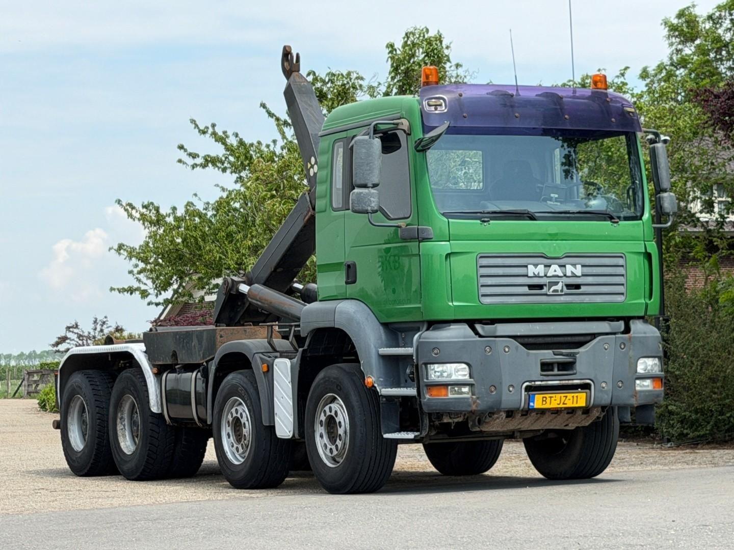 MAN TGA.35.390 8X4 BB HAKENARM/MANUELL GESCHALTET!!