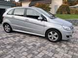 Mercedes-Benz Mercedes B160 - gebrauchte Mercedes-Benz B 160 aus dem Jahr 2010