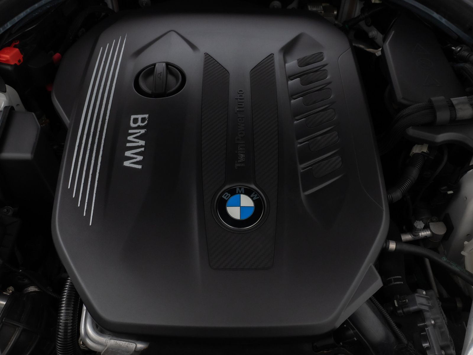 Fahrzeugabbildung BMW 530d xD Luxury Line Panorama Kamera HUD DAB HiFi