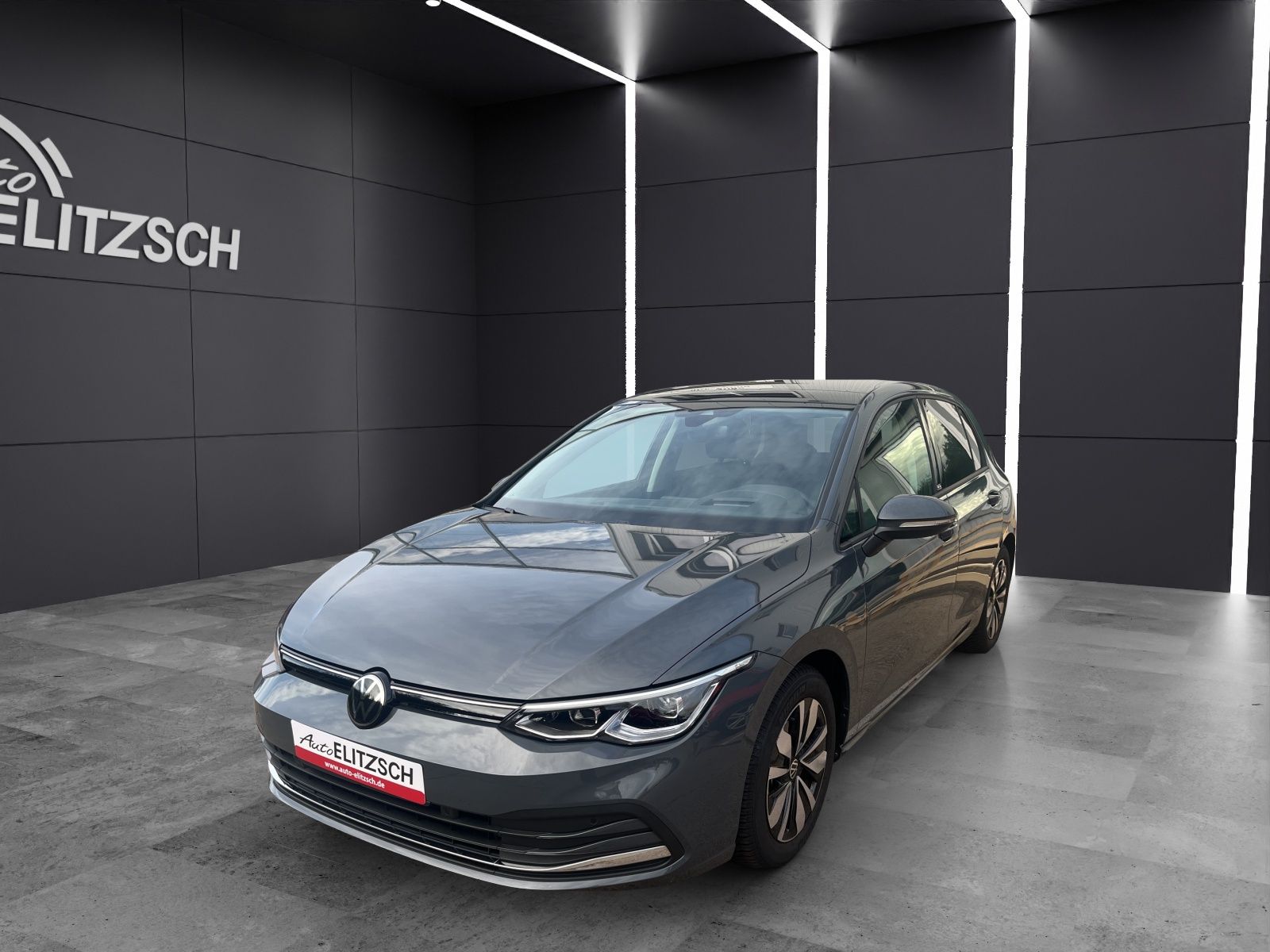 Fahrzeugabbildung Volkswagen Golf VIII TDI 1,99% DSG AHK PANORAMA Kamera HuD