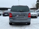 Volkswagen Touran 1.9 Goal DSG *PDC*KLIMA*SITZHEIZUNG* - Volkswagen Touran mit Diesel-Antrieb: Kleinbus, Automatik, 1.9