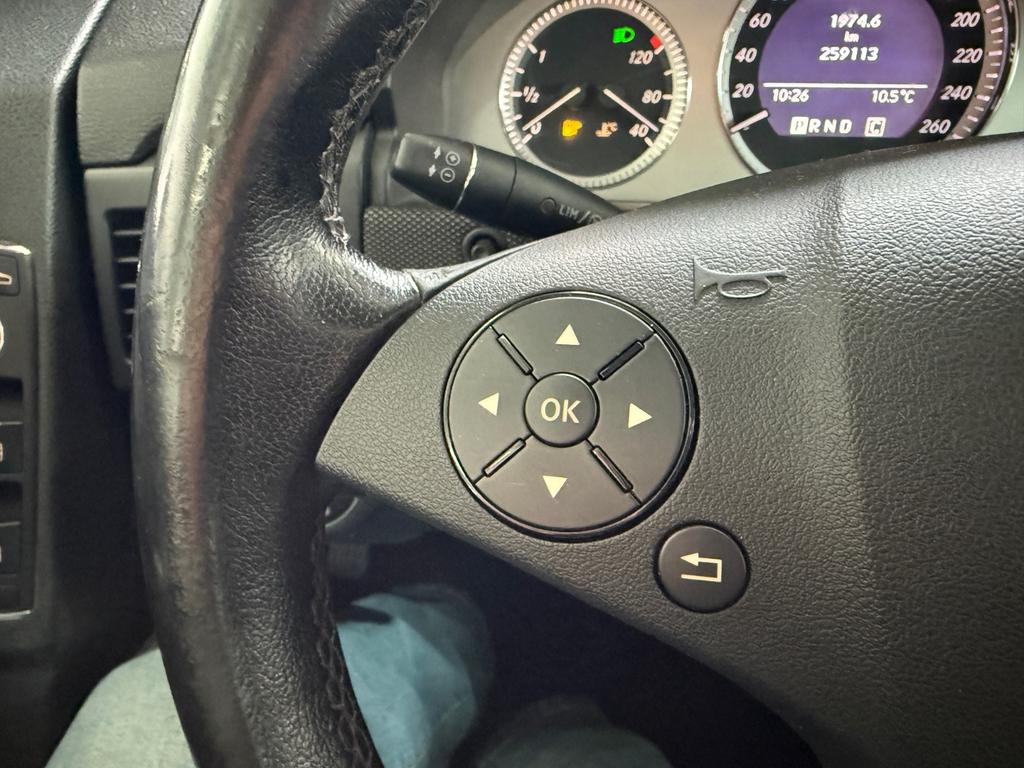 Mercedes-Benz GLK 320