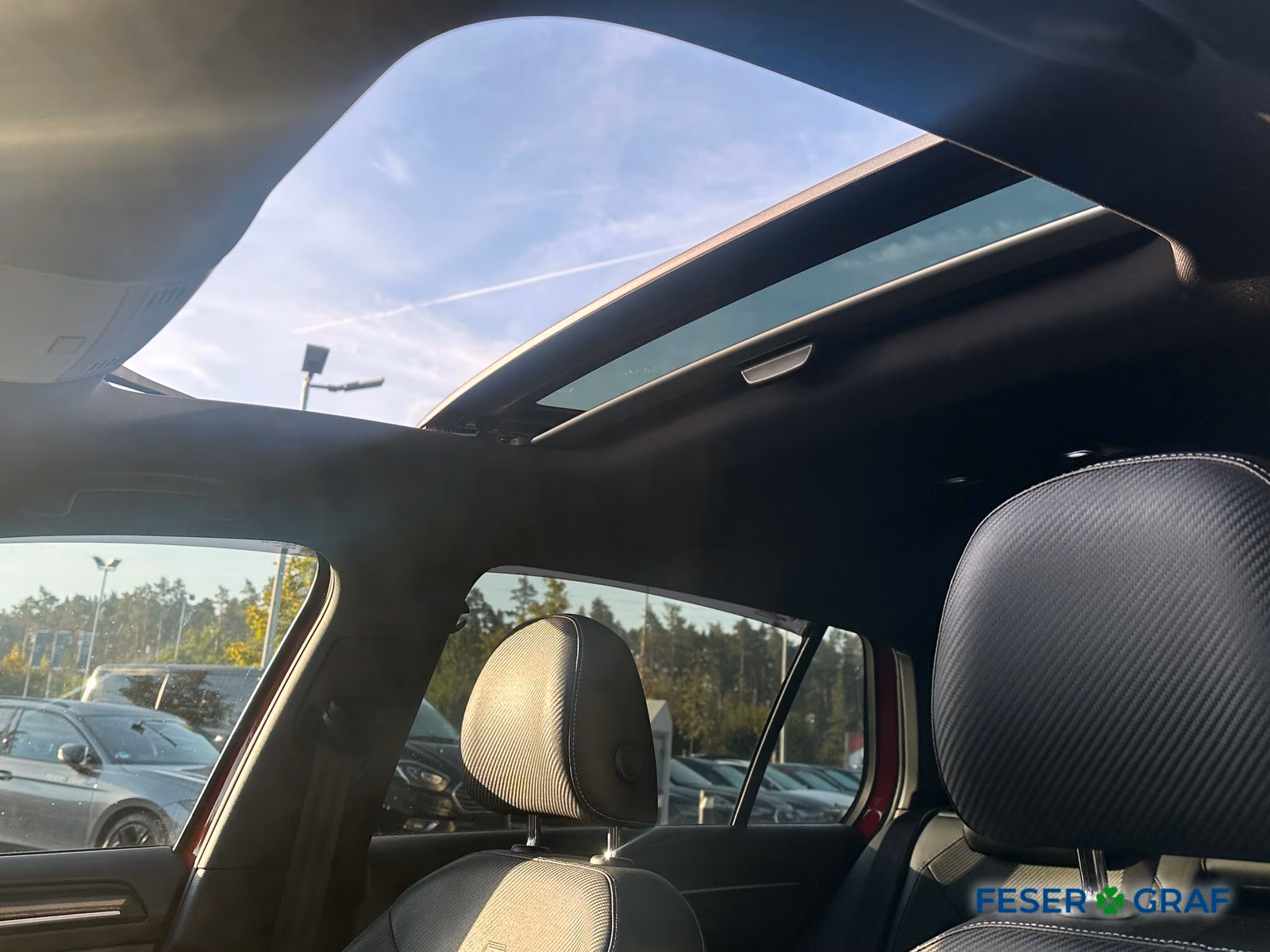 Volkswagen Golf VII R 2.0 TSI DSG LED PANO DYNAUDIO KAMERA
