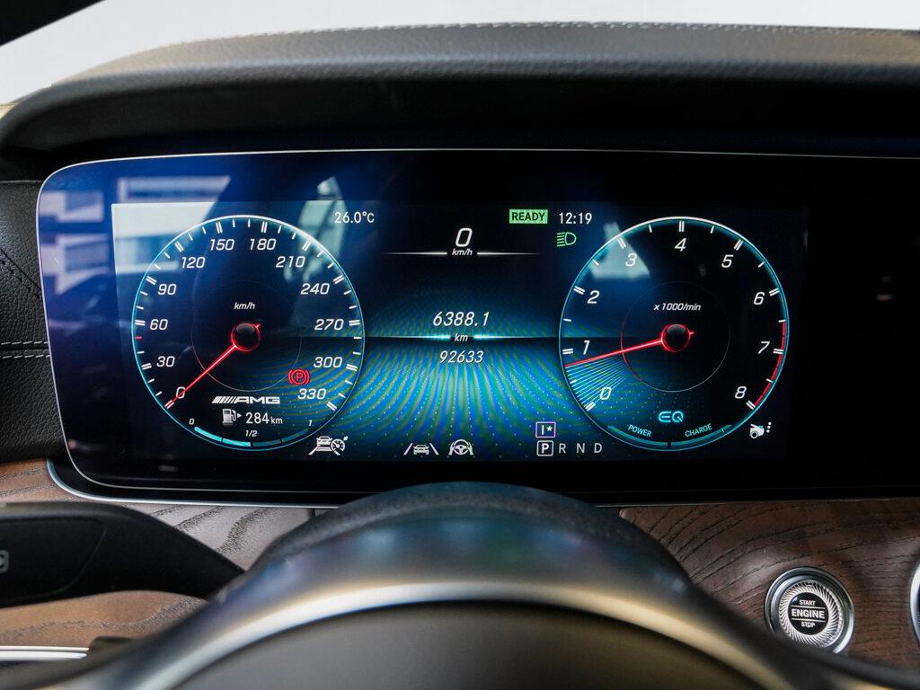 Mercedes-Benz AMG GT 43 DISTRONIC SHD MULTIBEAM APPLE KAMERA