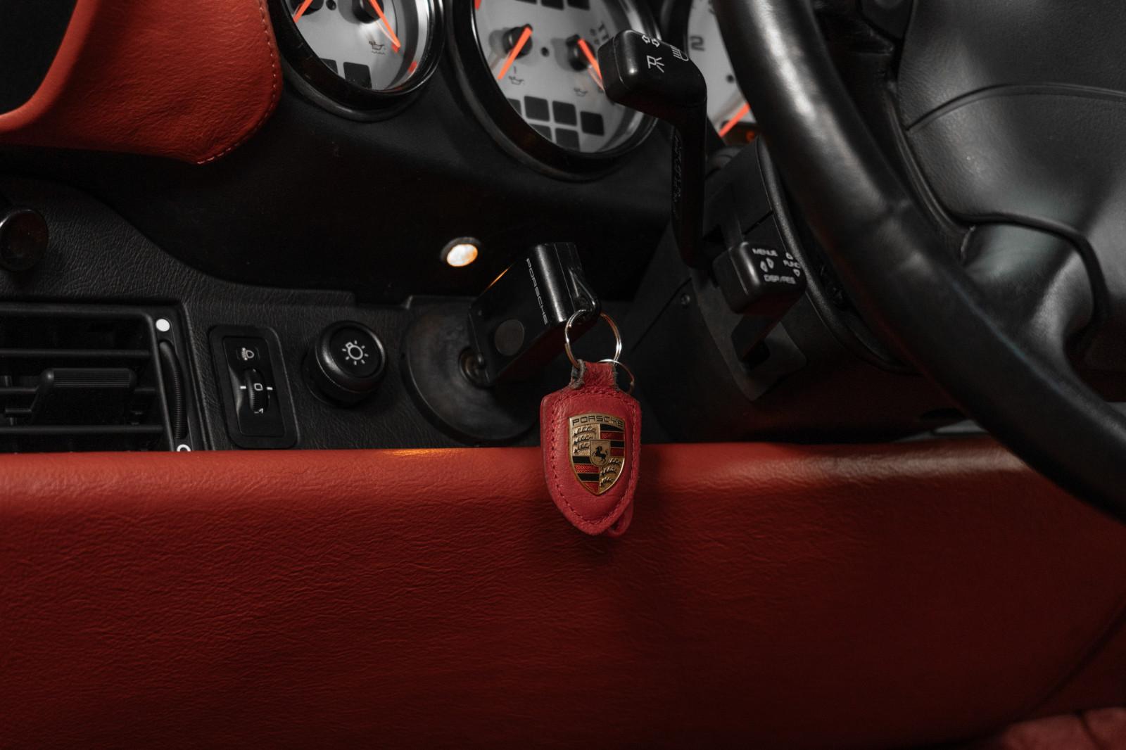 Porsche 993 Carrera Coupé deutsches Fahrzeug m. Historie