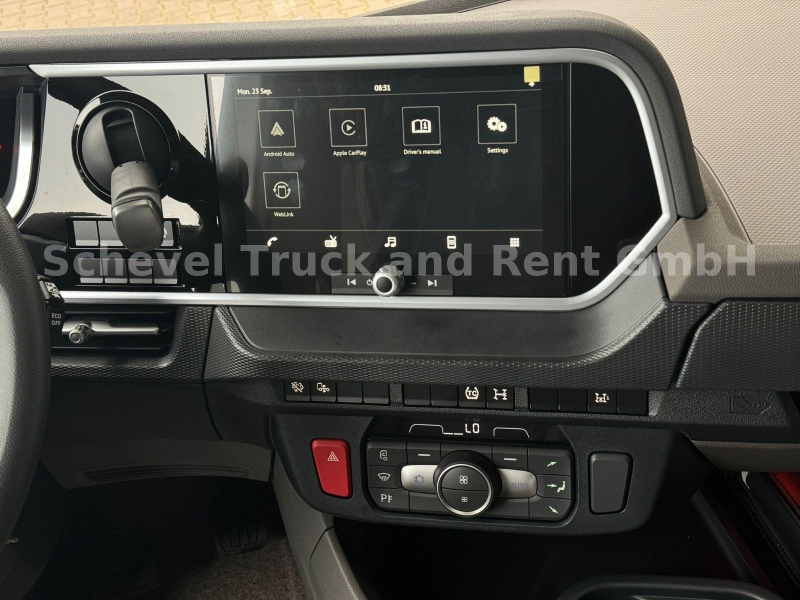Fahrzeugabbildung DAF XF 480 4x2  Pritsche/Plane + LBW Dhollandia