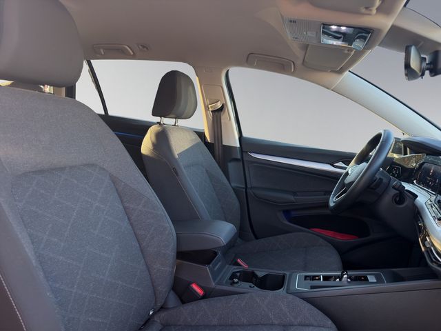 Golf VIII Variant 2.0 TDI Life DSG NAVI ACC LED