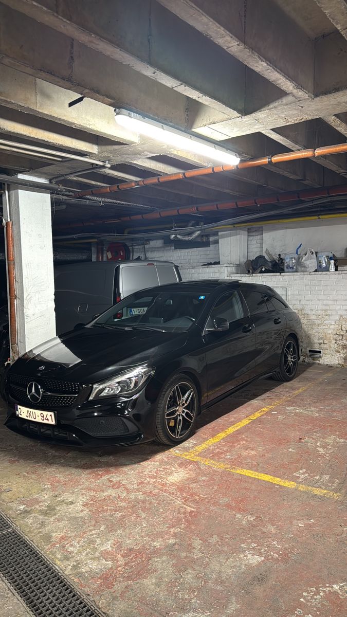 MERCEDES-BENZ CLA 220 Shooting Brake CLA 220 d DCT AMG Lin...