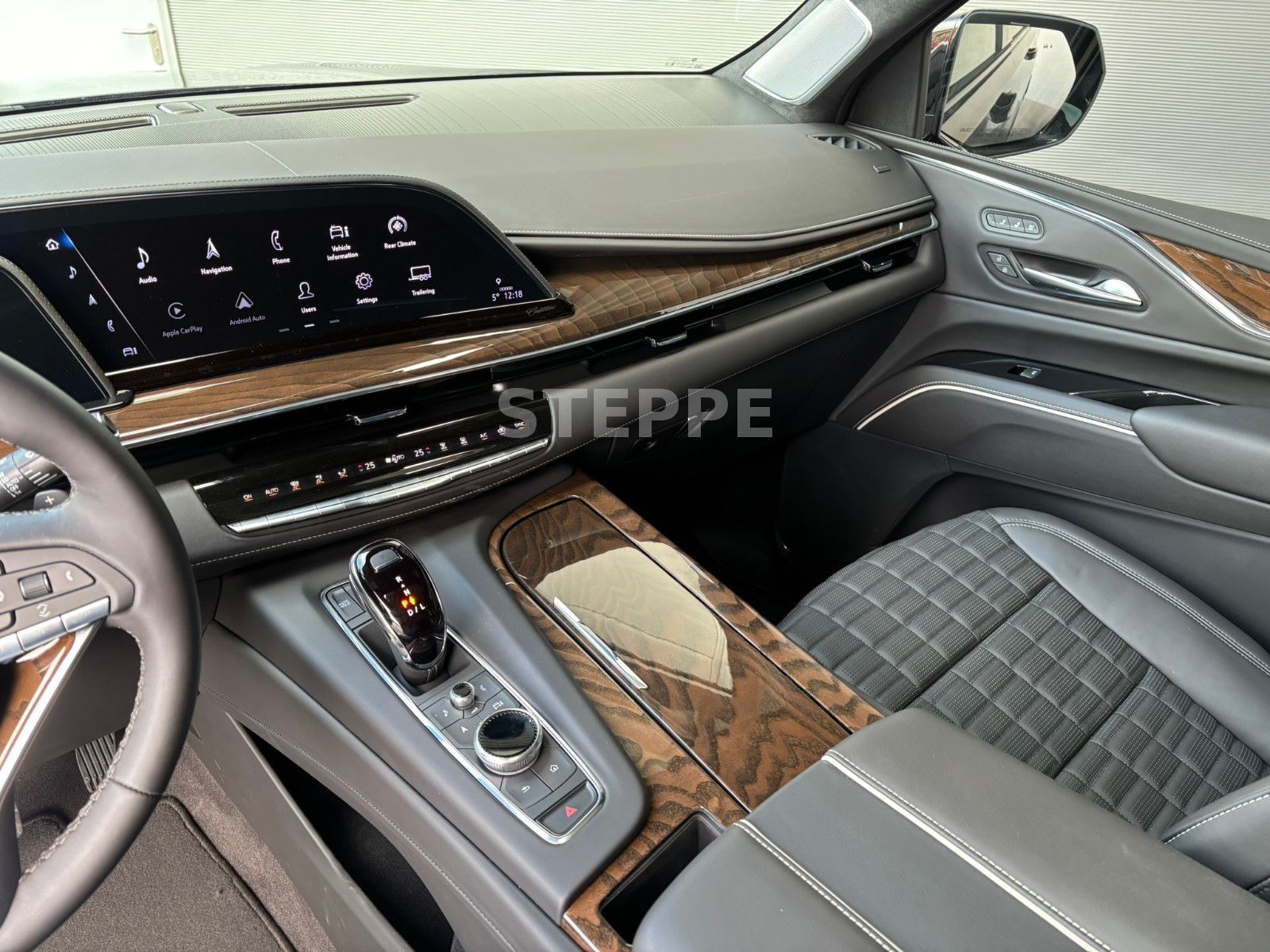 Cadillac Escalade 6.2 V8 Sport Platinum Luftfeder.EU-Navi