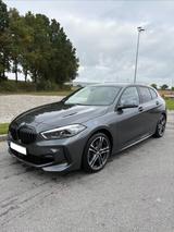 BMW 120d xDrive Aut. M Sportpaket - mit Diesel-Antrieb: Grau, Limousine, mit Klimaautomatik, Sportpaket